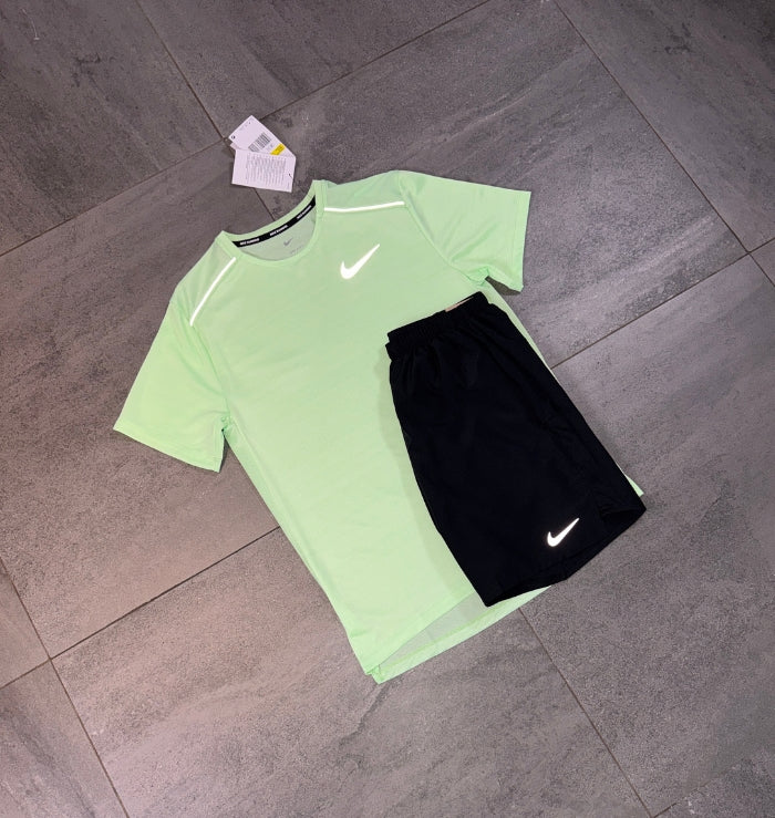 Nike Miler & Challenger Shorts Set 'Vapour Green/Black'