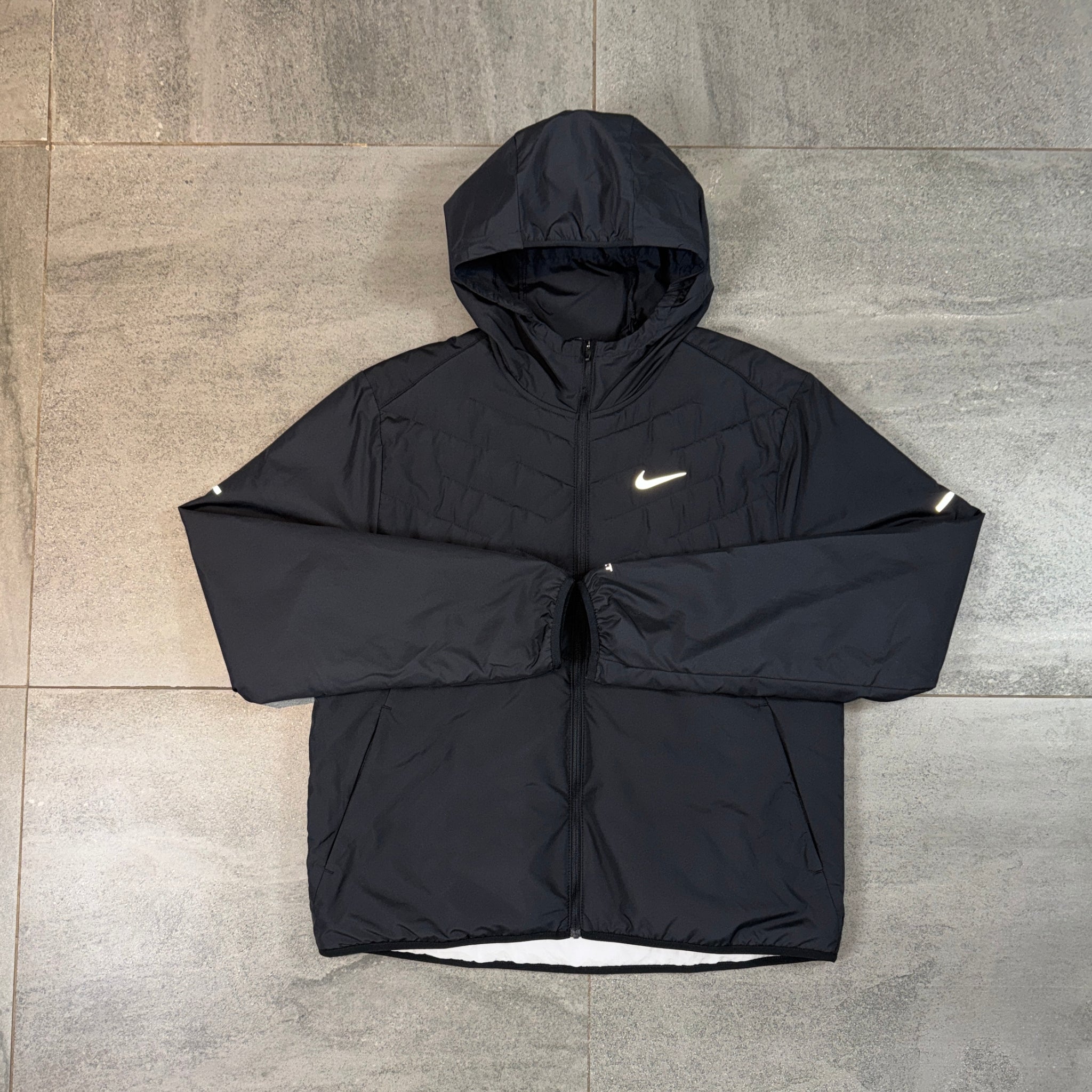 ナイキ　NIKE AEROLAYER フルジップジャケット　中綿　ランニング Nike Aerolayer Jacket & Phenom Pants Set 'Black'