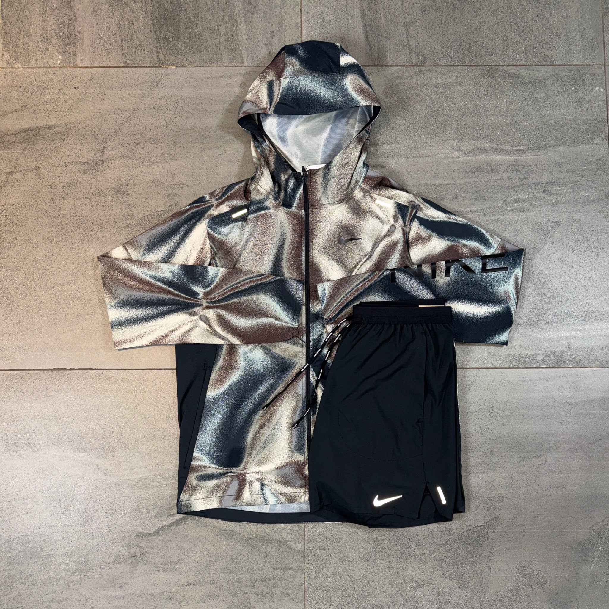 Nike Windrunner & Flex Shorts Set 'Metallic/Black'