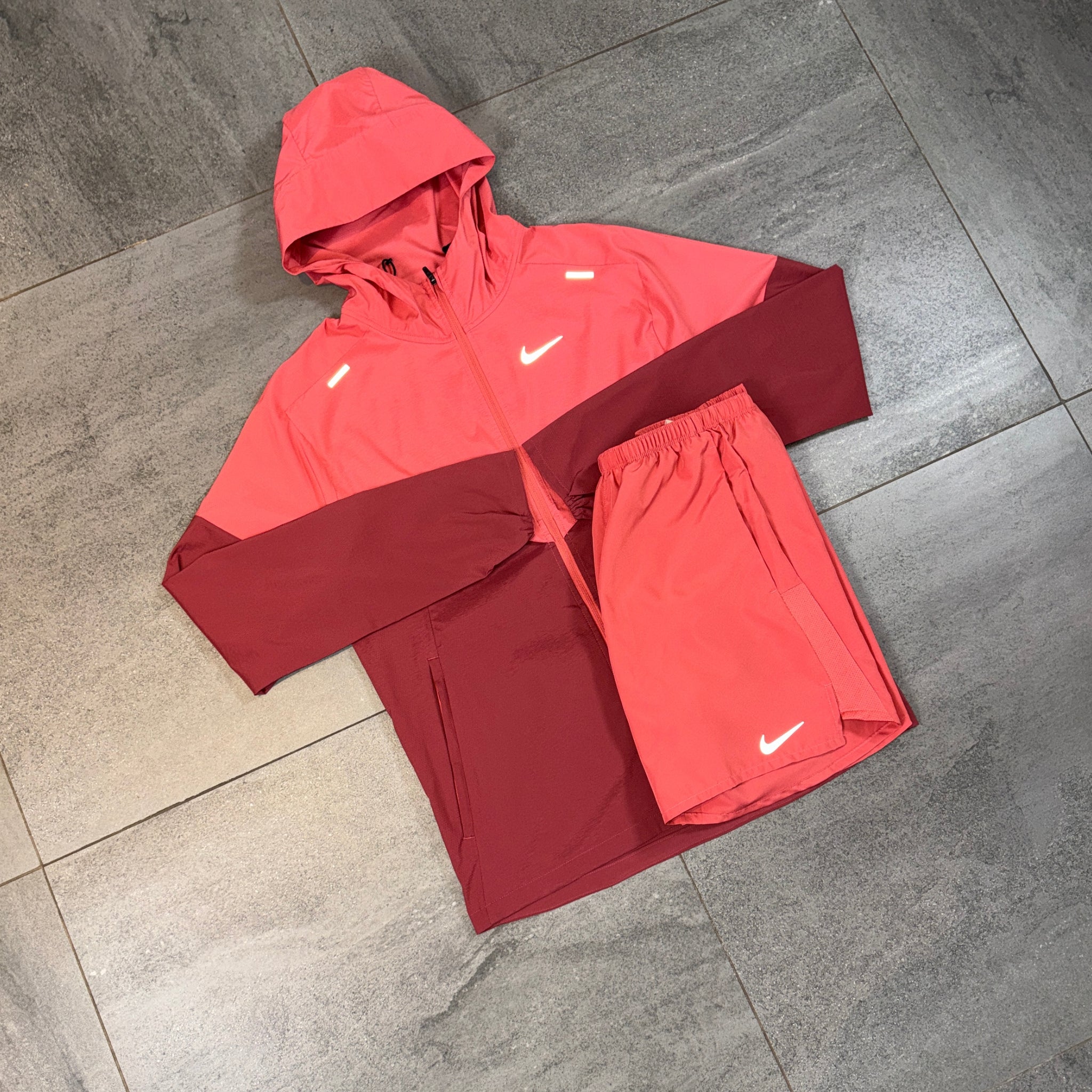 Nike Windrunner & Challenger Shorts Set 'Adobe'