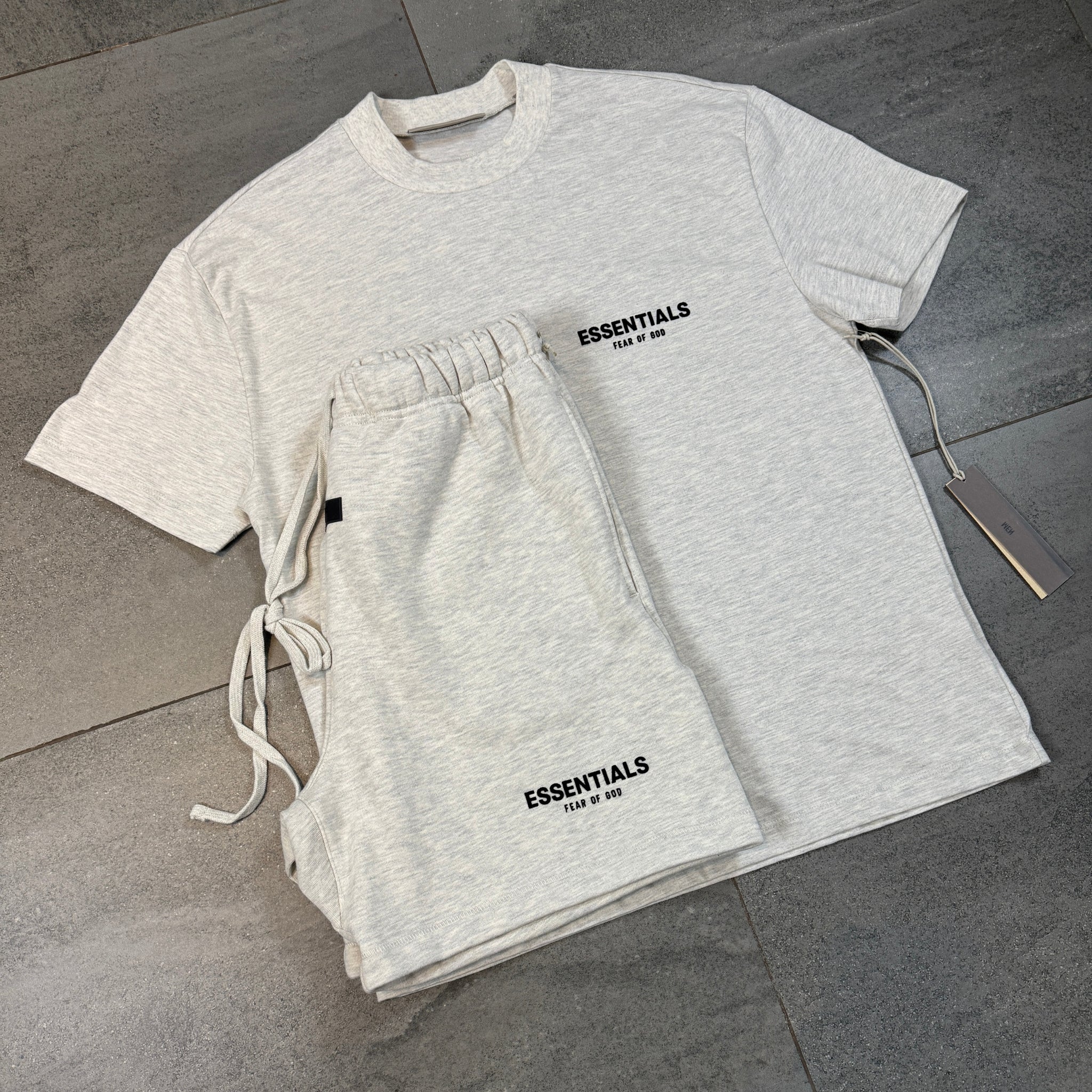 Fear of God Essentials T-Shirt 'Light Heather Oatmeal' (SS22)