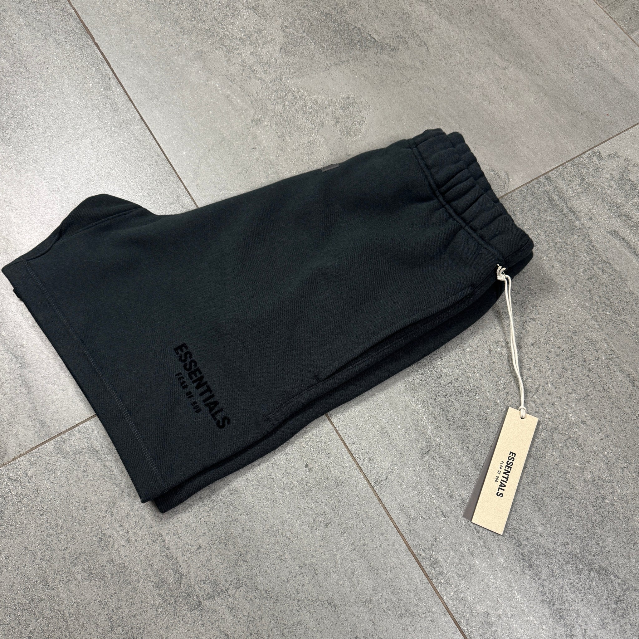 Fear of God Essentials Short Set 'Black' (SS22)