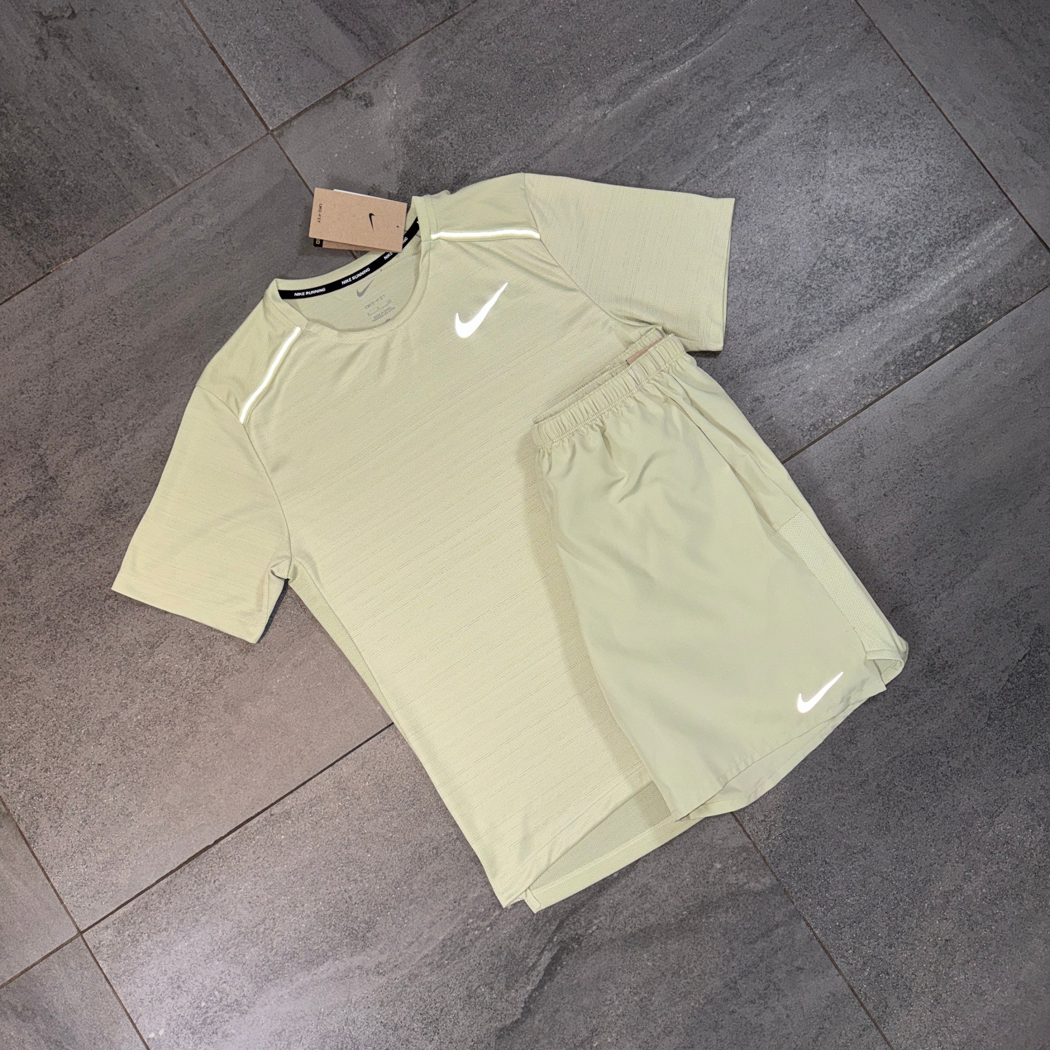 Nike Miler & Challenger Shorts Set 'Olive Aura'