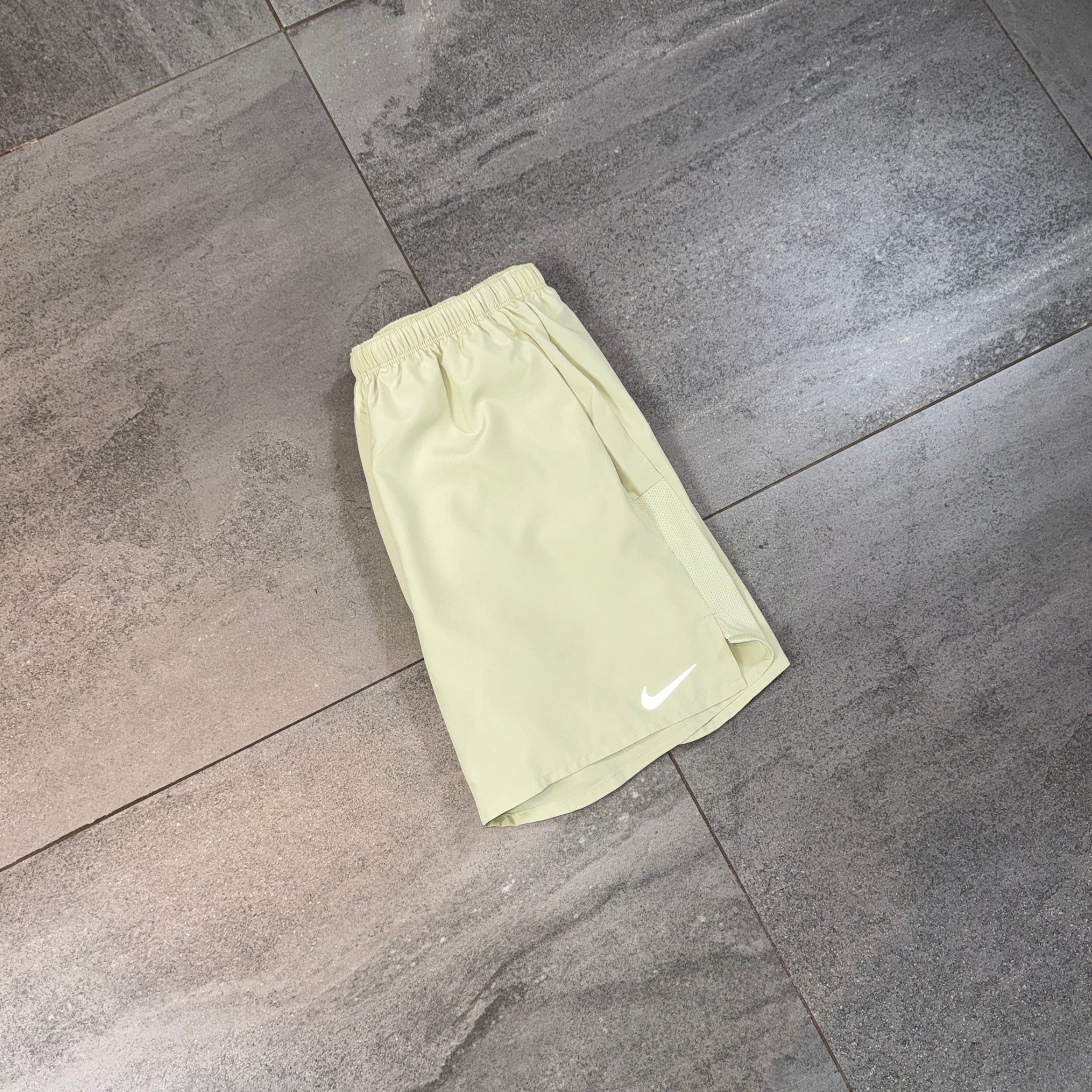 Nike Miler & Challenger Shorts Set 'Olive Aura'