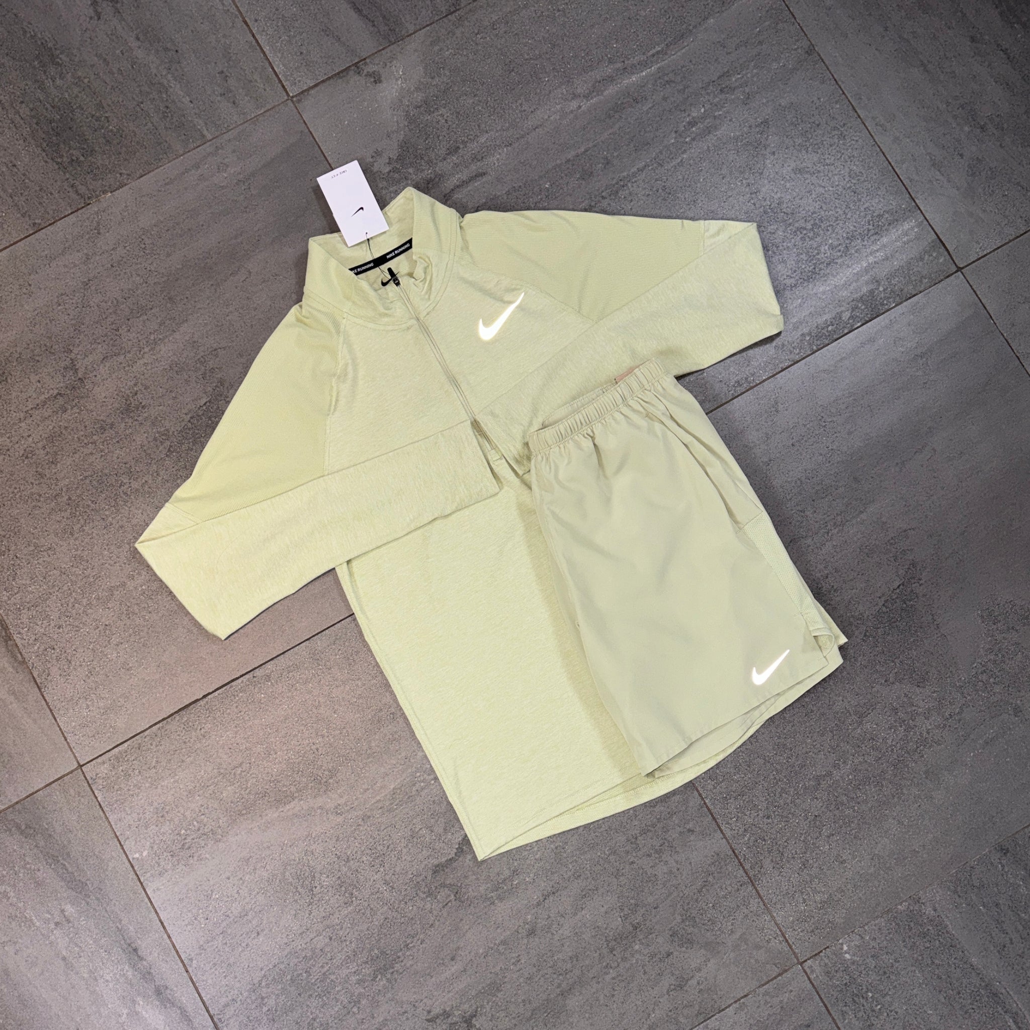 Nike 1/4 Running Top & Challenger Shorts Set 'Olive Aura'