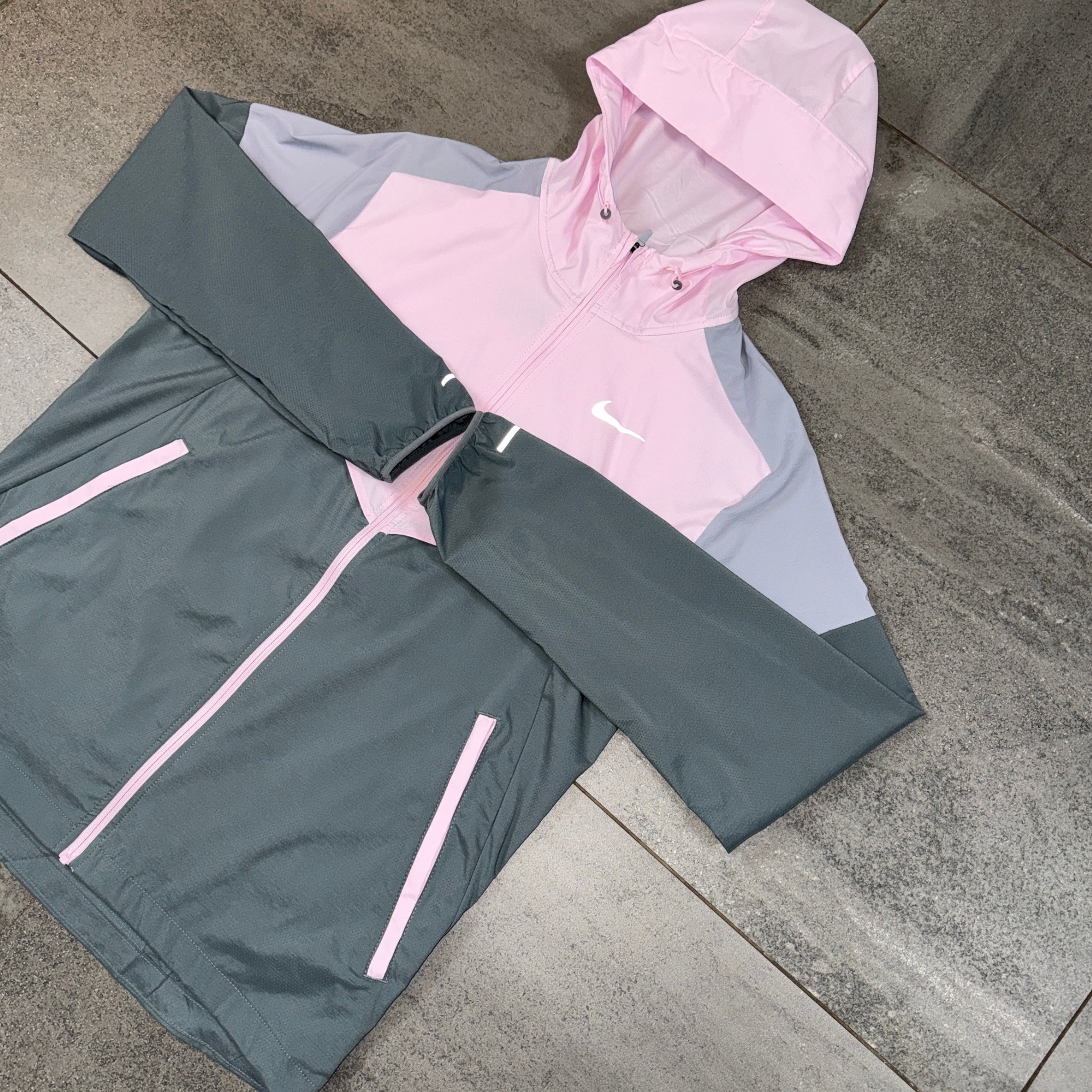 Nike Windrunner Jacket 'Pink Foam'