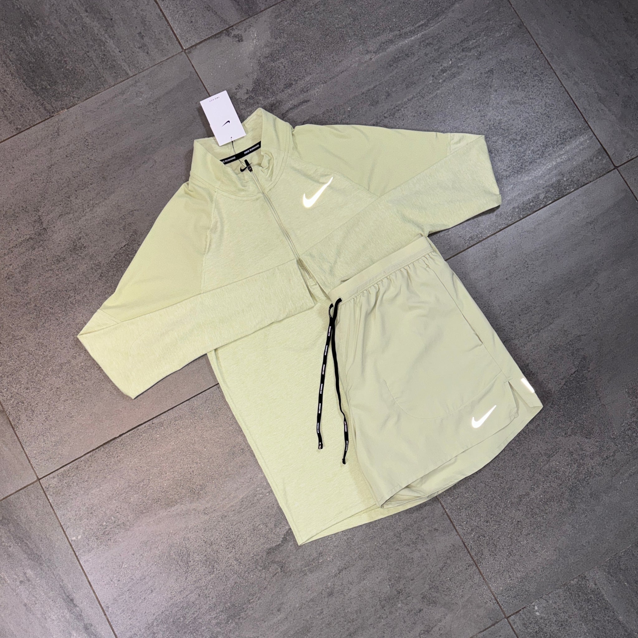 Nike 1/4 Running Top & Flex Shorts Set 'Olive Aura'
