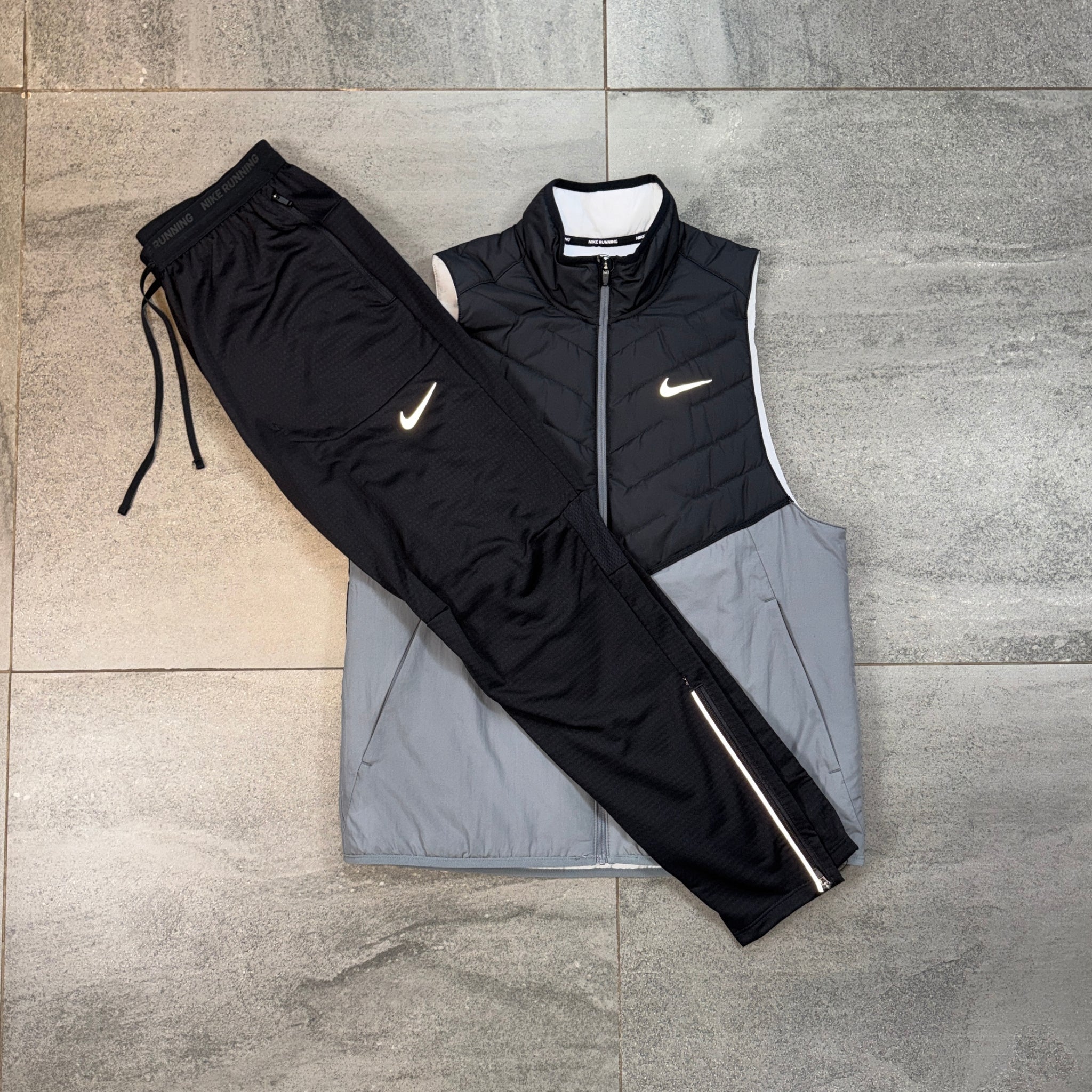 Nike Aerolayer Gilet & Phenom Pants Set 'Black Grey/Black'