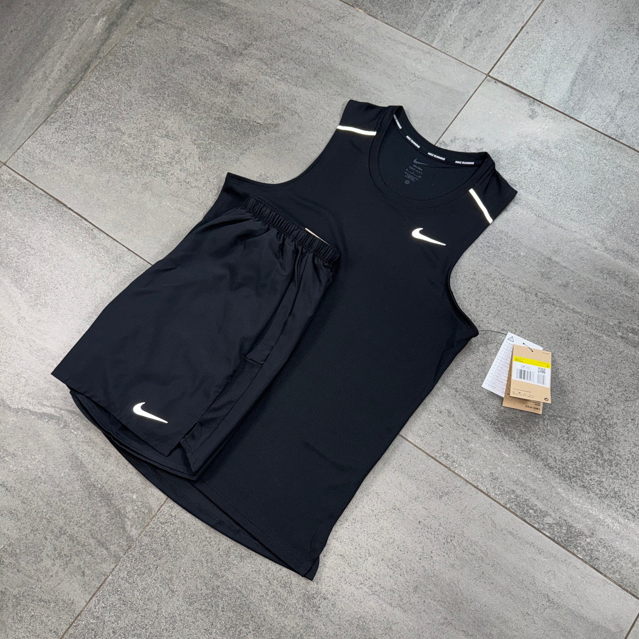 Nike Miler 2.0 Vest & Challenger Shorts Set 'Black'