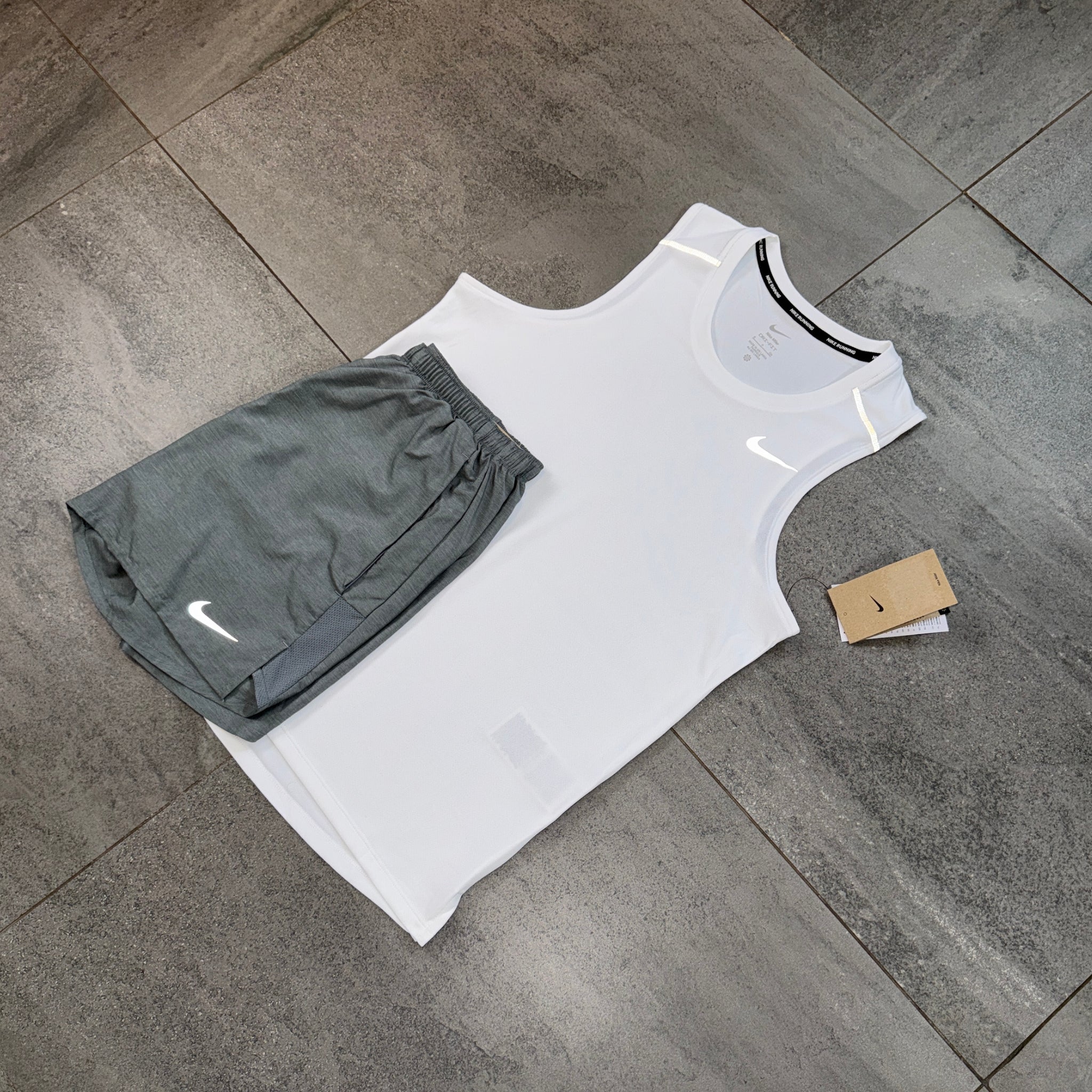 Nike Miler 2.0 Vest & Challenger Shorts Set 'White/Grey'