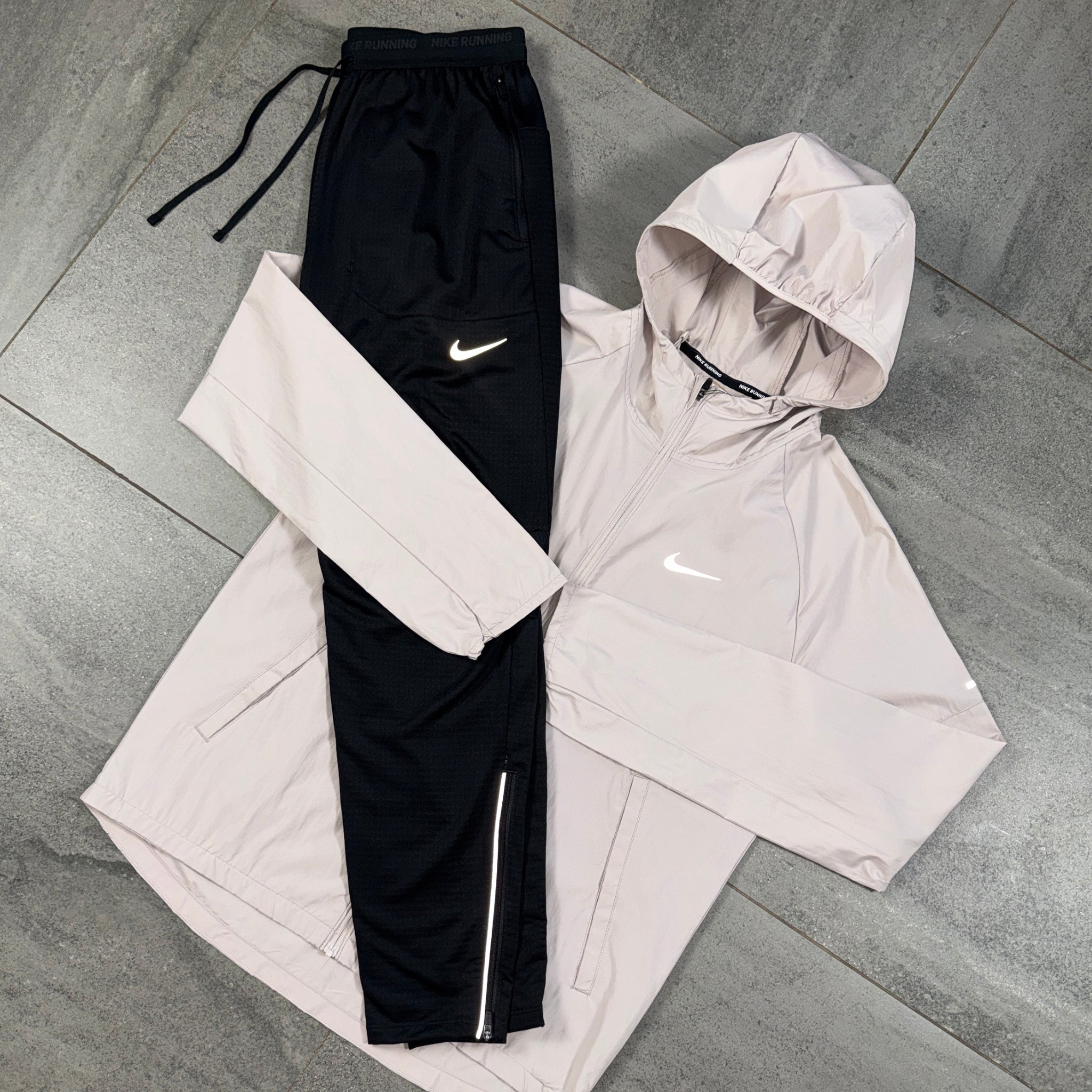 Nike Windrunner & Phenom Pants Set 'Cream/Black'