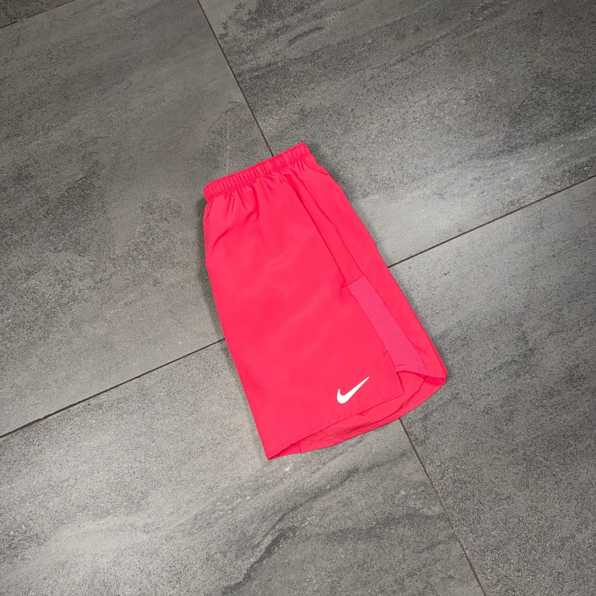 Nike Challenger Shorts 'Aster Pink'