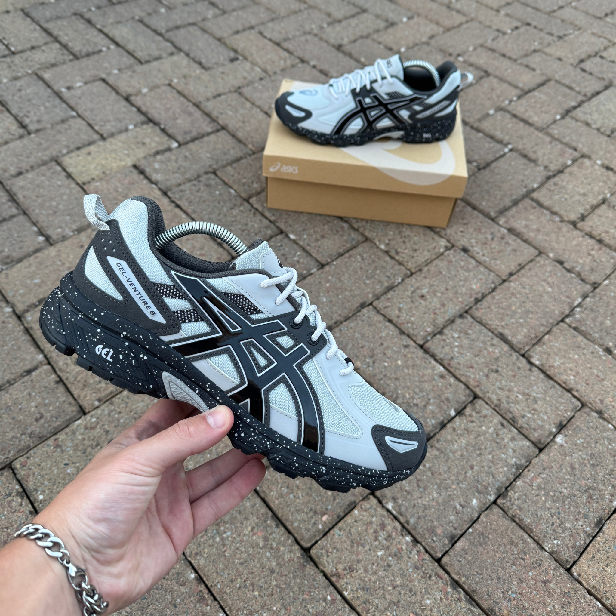 ASICS Gel-Venture 6 'Grey Black'