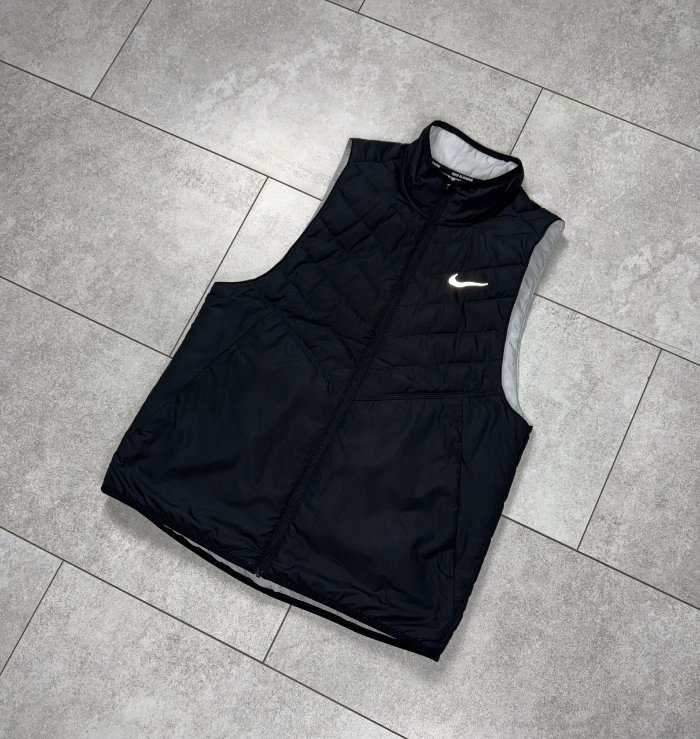 Nike Black Aerolayer Gilet