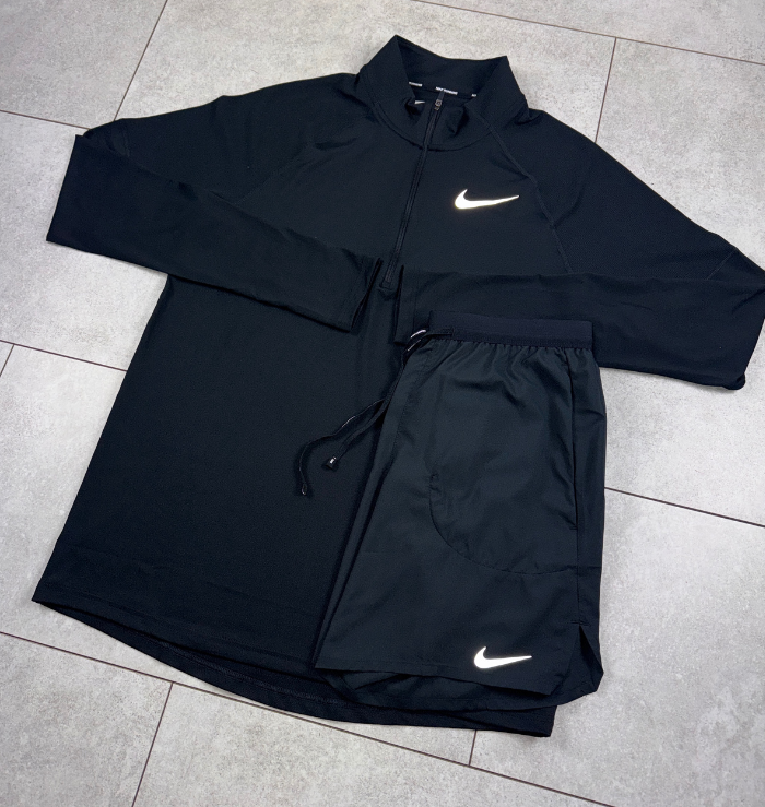 Nike 1/4 Black Running Top & Black Shorts Set