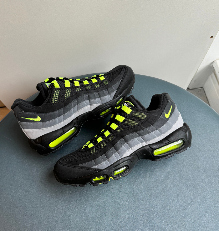 Nike Air Max 95 Black Neon