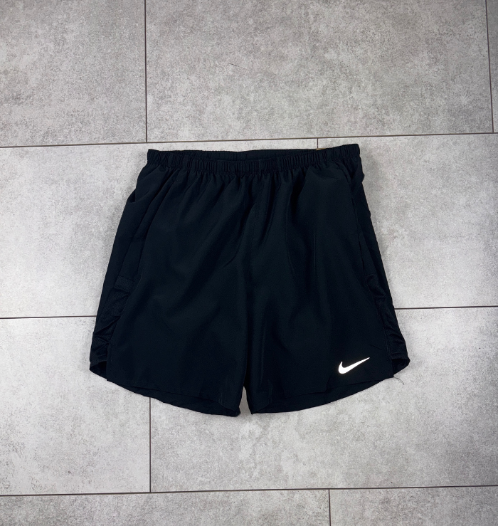 Nike Challenger 7 Inch Black Shorts