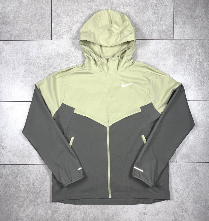 Nike Vapour Green Windrunner Jacket & Grey Short Set