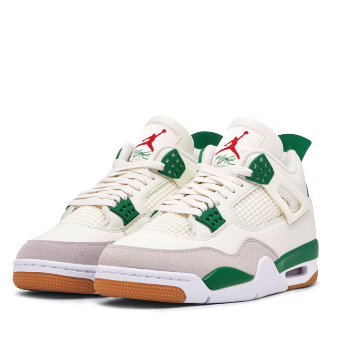 Nike Air Jordan 4 Retro x SB 'Pine Green' front side view