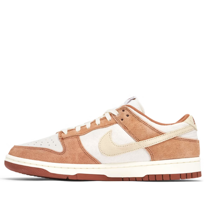 Nike Dunk Low Premium 'Medium Curry' (other side view)