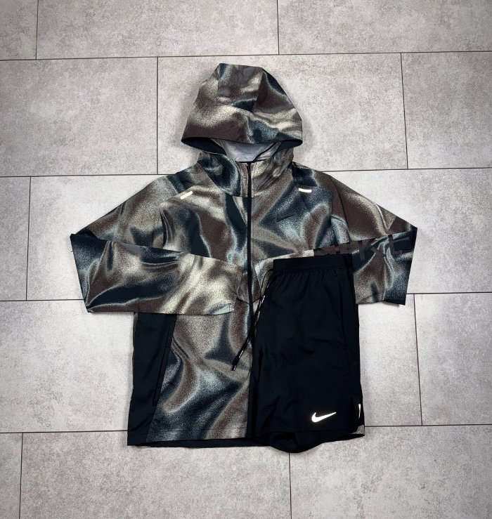 Nike Metallic Repel Windrunner Jacket