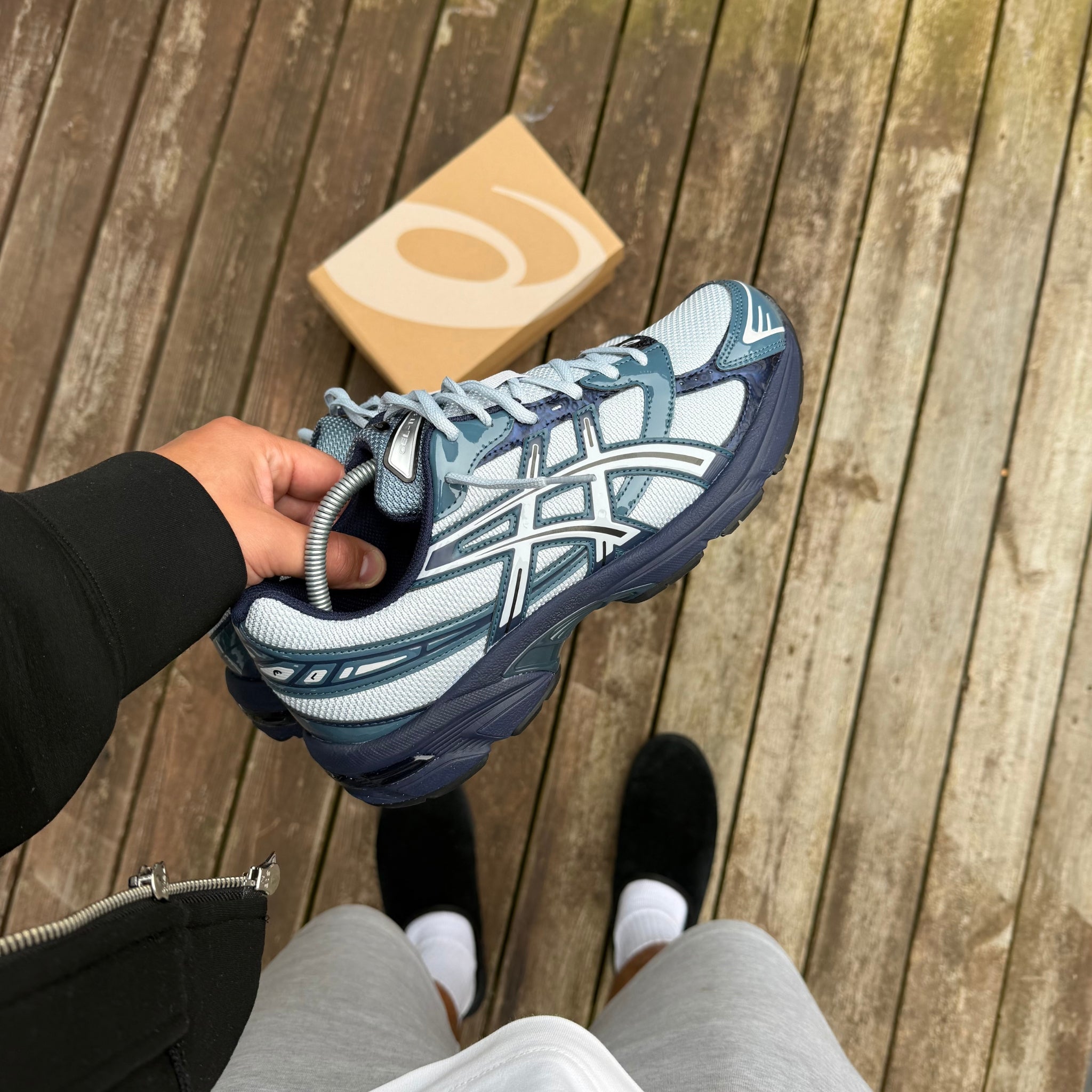 ASICS Gel-1130 Piedmont Blue trainers angled view