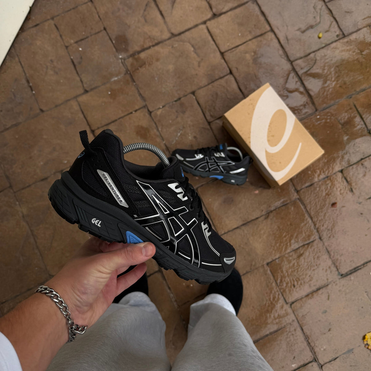 ASICS Gel-Venture 6 Blue Coast side profile showing black mesh and silver overlays