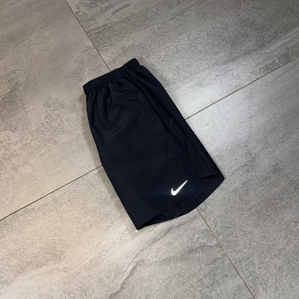 Nike Challenger Black men's Dri-FIT running shorts