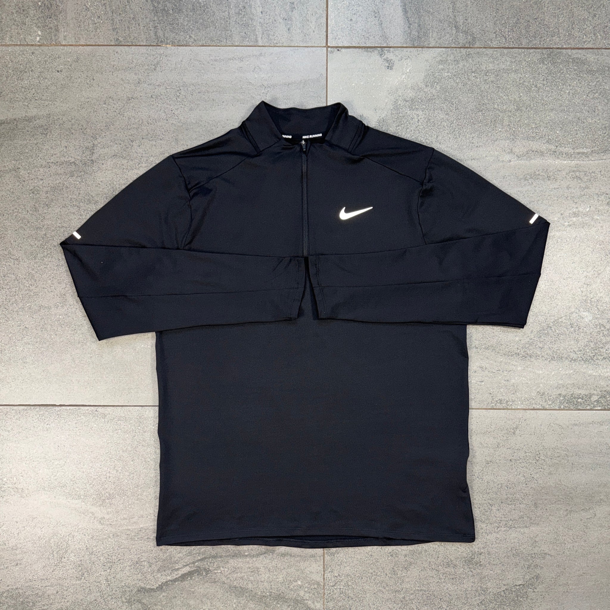 Nike Element 1/4 Zip Running Top in Black
